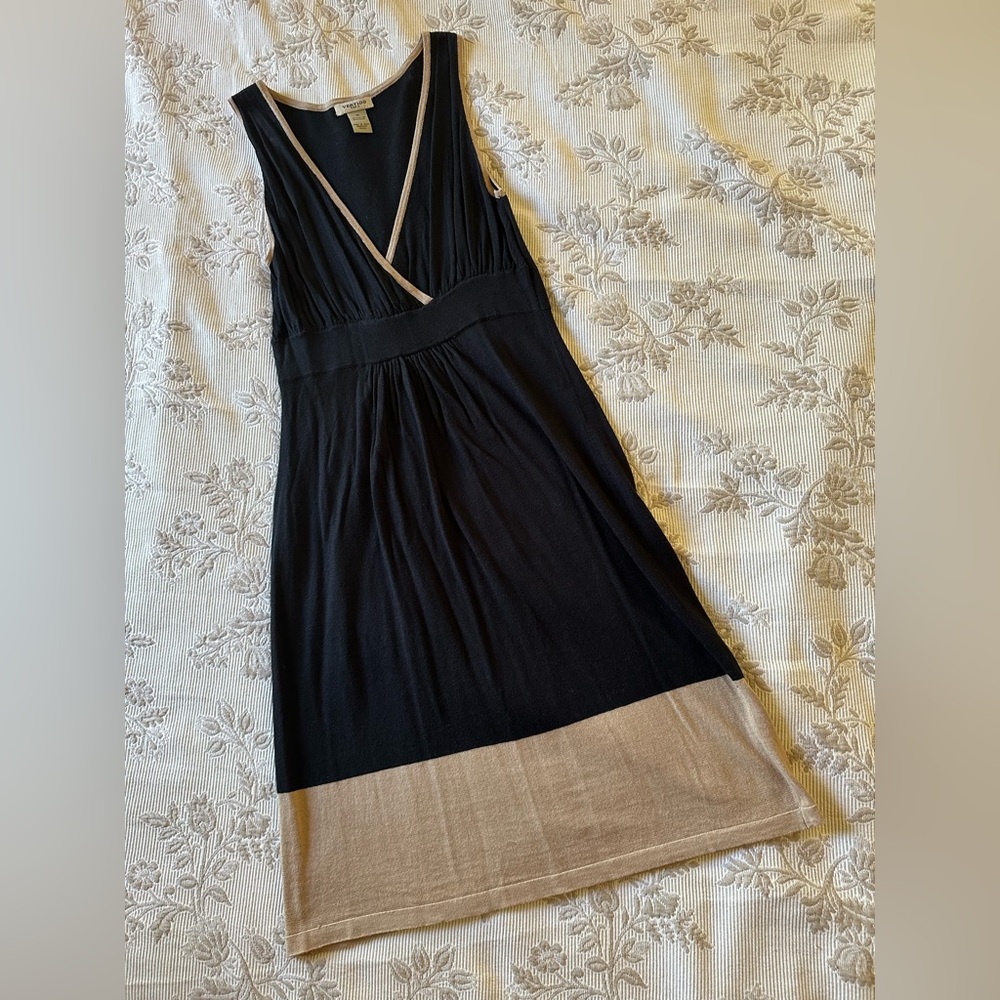 Vertigo Paris Black and Tan Midi Dress